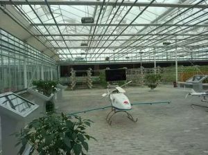 無人噴灑機與中央控制台