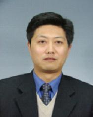 雷鳴[原成都市商務局副局長]