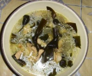 豬肉海帶湯 豬肉海帶湯