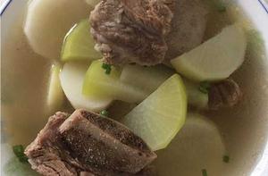 青蘿蔔燉排骨 青蘿蔔燉排骨