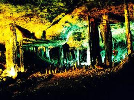 蜀南地宮 蜀南地宮