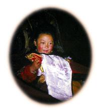 在噶陀寺收邀上座金剛寶座