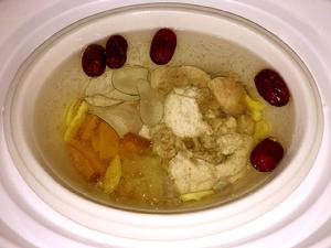 海底椰魚膠雞湯 海底椰魚膠雞湯