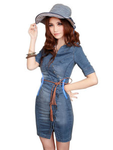 提臀修身復古連衣裙