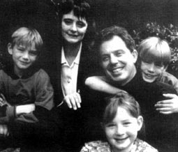 《宮廷畫師郎世寧》 《宮廷畫師郎世寧》