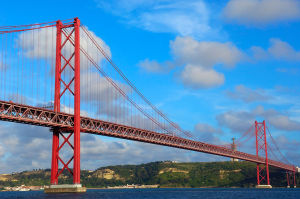 塔古斯河大橋 塔古斯河大橋