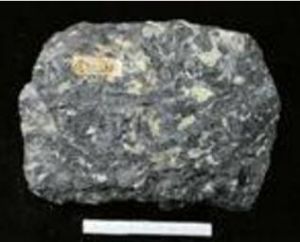 角閃石岩 角閃石岩