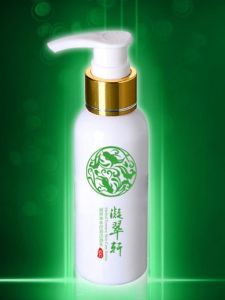 凝翠草本控油潔面乳