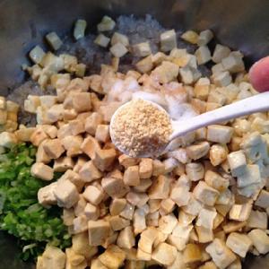 菠菜豆腐冬粉包子