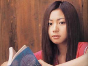 Don't leave me alone Don't leave me alone