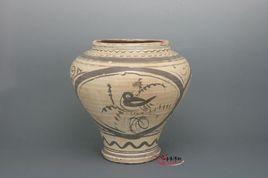 明扒村窯白地黑花三開光花鳥紋雞腿瓶 明扒村窯白地黑花三開光花鳥紋雞腿瓶