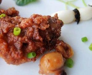 荷香粉蒸排骨 荷香粉蒸排骨