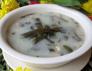 海帶燜鯽魚 海帶燜鯽魚