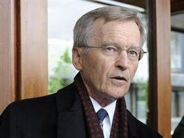 卡爾·阿爾巴切特