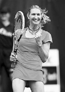 斯苔芬尼-瑪麗亞-格拉芙