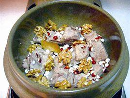 健腦核桃排骨湯 健腦核桃排骨湯