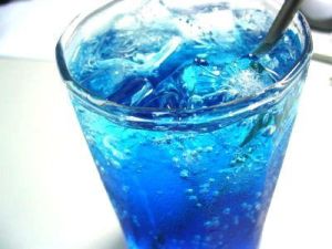 藍色雞尾酒