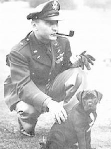 伊拉&middot;克拉倫斯&middot;埃克