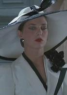 《陽光下的罪惡》[英國1982年蓋伊·漢彌爾頓執導電影]