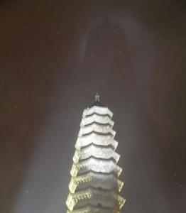 '佛塔蜃景'奇觀