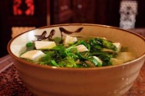 豌豆苗豆腐湯 豌豆苗豆腐湯