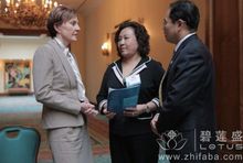 大會主席珍妮佛女士對碧蓮盛給予高度評價