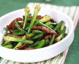 牛肉炒蒜苗 牛肉炒蒜苗