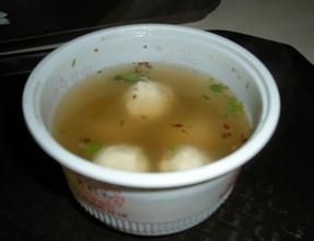 豆苗大蒜魚丸湯 豆苗大蒜魚丸湯