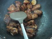 鵪鶉蛋紅燒排骨