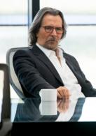 世界之外[2017年彼德&middot;切爾瑟姆執導美國電影]