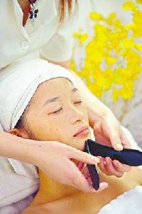 刮痧美容療法 刮痧美容療法