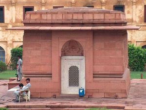 伊克巴爾墓 伊克巴爾墓