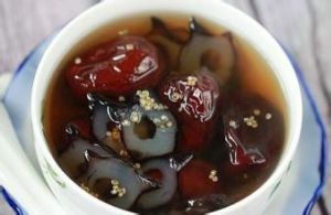 紅棗冰糖燉海參