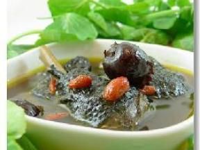 首烏烏雞湯 首烏烏雞湯