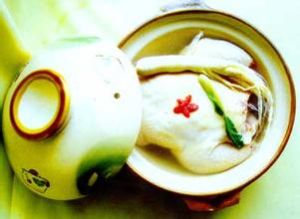 人參公雞煲 人參公雞煲