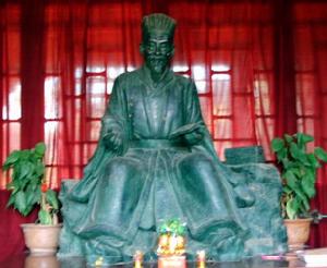 朱子祠內朱熹坐像