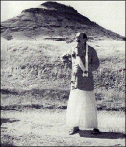 巴巴在閉關山山下