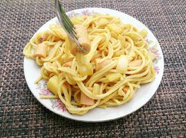 穿腸意面 穿腸意面