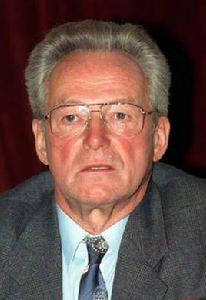 曼弗雷德·格拉赫 曼弗雷德·格拉赫