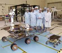 探路者任務使用的旅居者號火星車的複製品