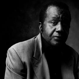 伊曼紐·斯圖沃德 伊曼紐·斯圖沃德