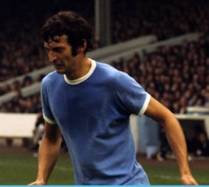 尼爾·詹姆斯·揚