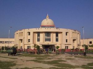 坎普爾[印度北方邦南部城市]