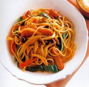 脆皮腸黑橄欖意面 脆皮腸黑橄欖意面