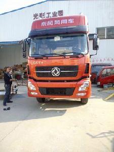 東風天龍駕駛室 東風天龍駕駛室