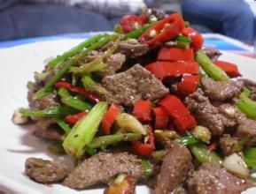 豬肝炒芹菜 豬肝炒芹菜
