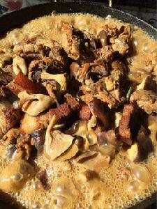 蘑菇燉肉 蘑菇燉肉