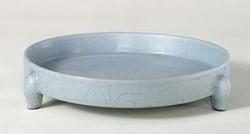 宋汝窯三足洗 宋汝窯三足洗