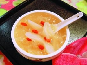 淮山雪耳桂花羹 淮山雪耳桂花羹