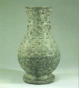 春秋鳥獸龍紋壺 春秋鳥獸龍紋壺